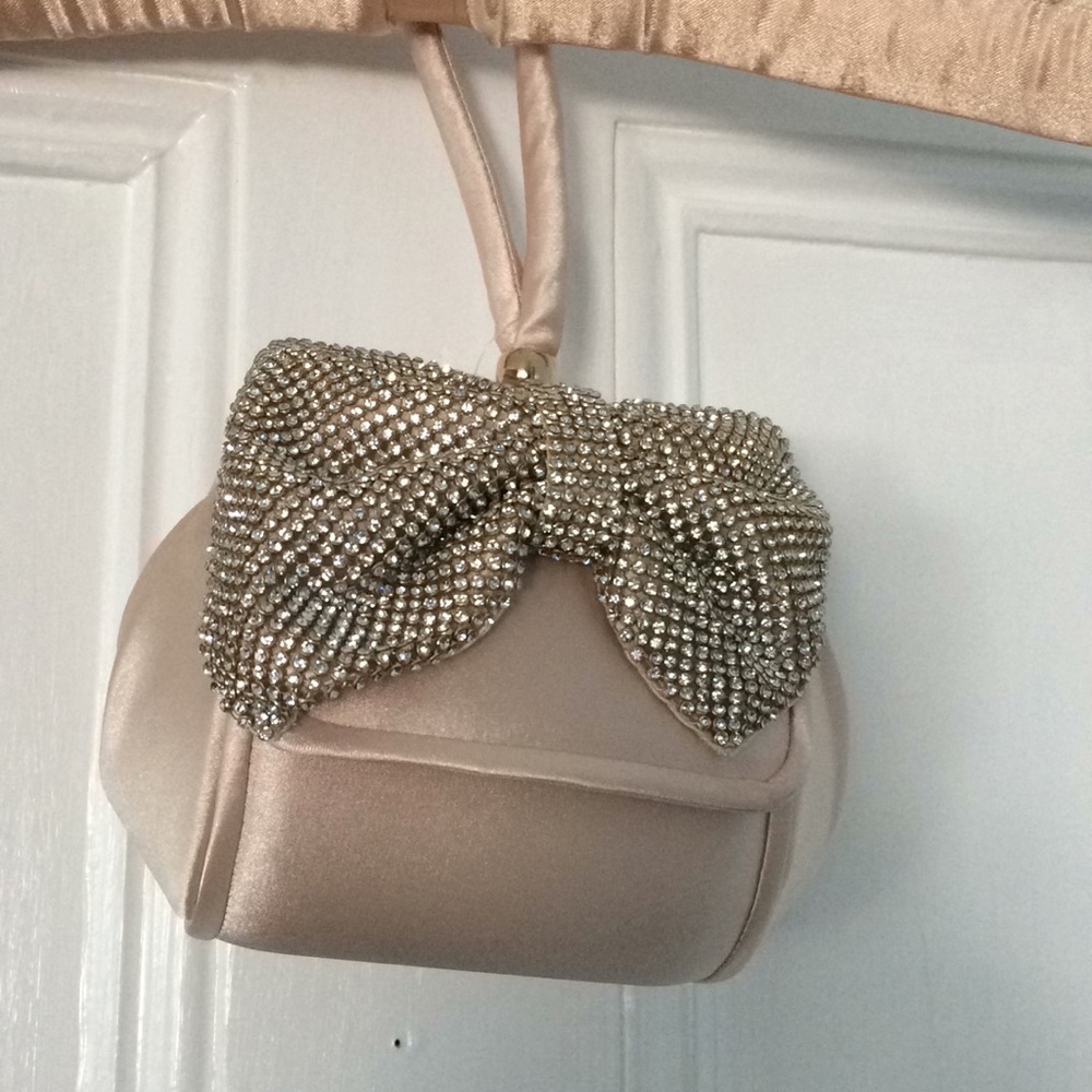 Elegant Champagne -color bag with rhinestone. NWT - Picture 2 of 5
